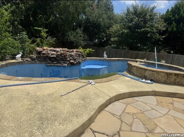 713 FALL CREEK DR Leander, TX 78641