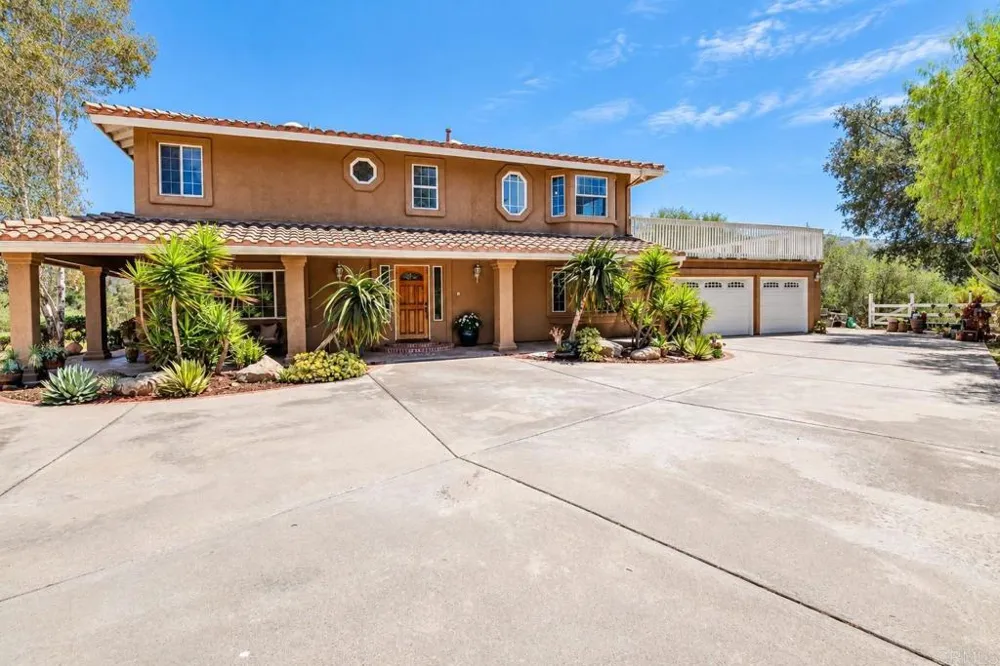 20020 Elfin Forest Road Escondido, CA 92029