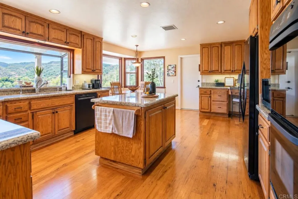 20020 Elfin Forest Road Escondido, CA 92029