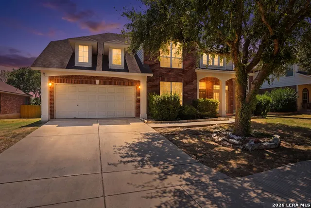 718 Desert Bluff San Antonio, TX 78258