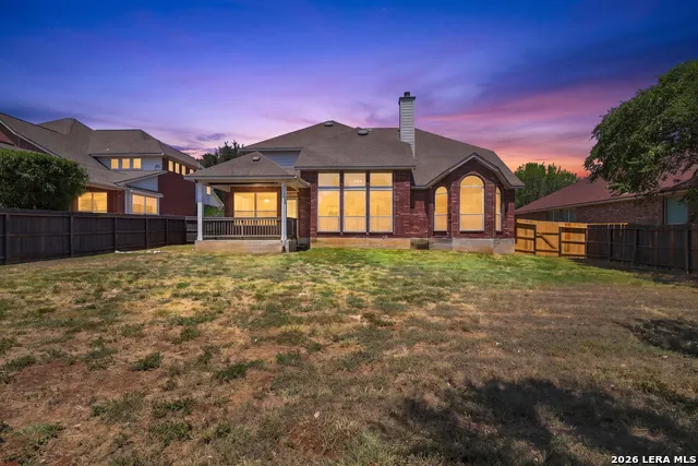 718 Desert Bluff San Antonio, TX 78258