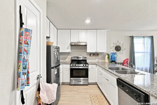 11931 Catbird San Antonio, TX 78221