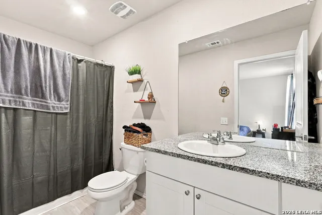 11931 Catbird San Antonio, TX 78221