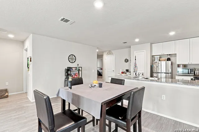 11931 Catbird San Antonio, TX 78221