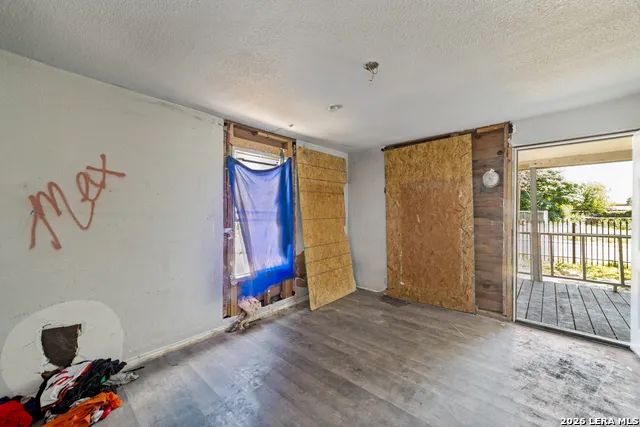 811 MCCAULEY BLVD San Antonio, TX 78221
