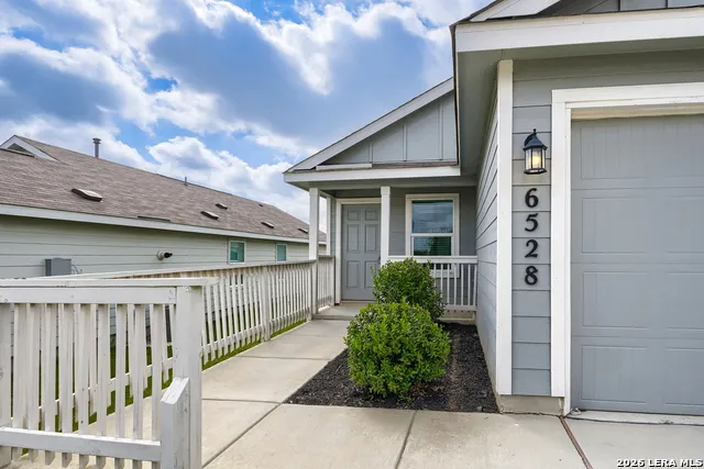 6528 Scarecrow Way San Antonio, TX 78252
