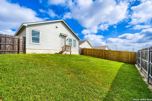 6528 Scarecrow Way San Antonio, TX 78252
