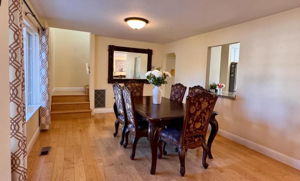 90 Adrian Dr Hollister, CA 95023