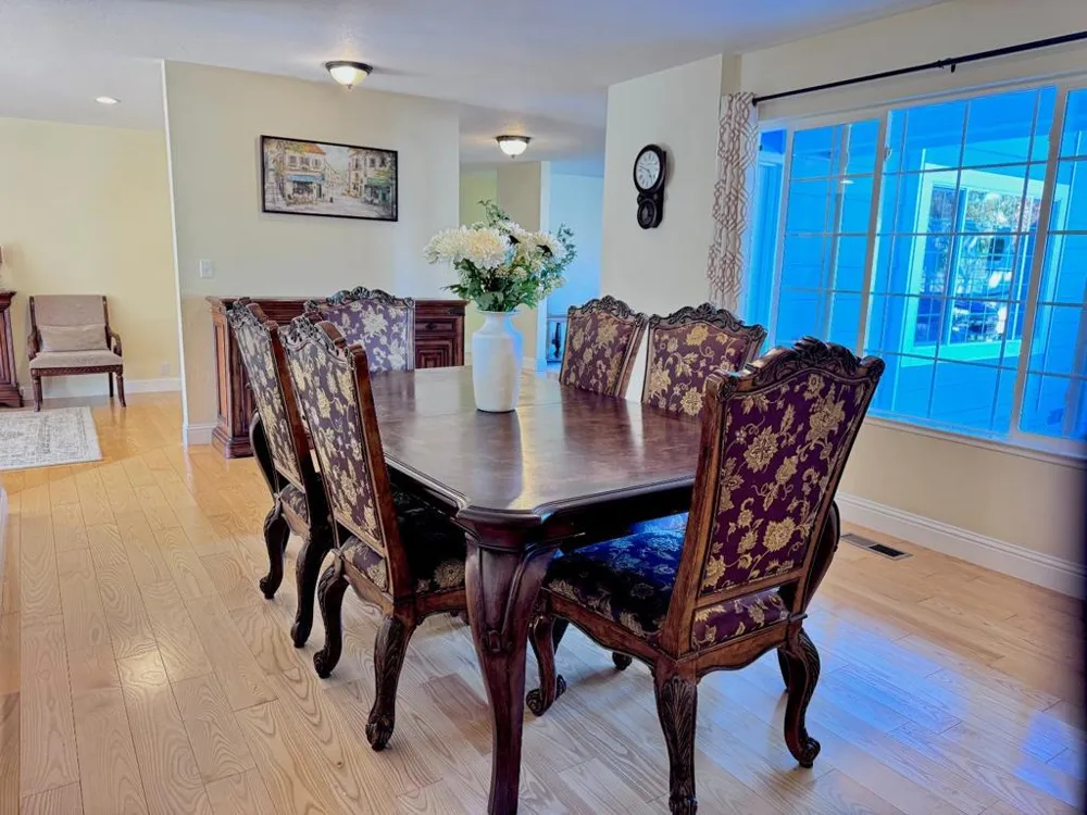 90 Adrian Dr Hollister, CA 95023