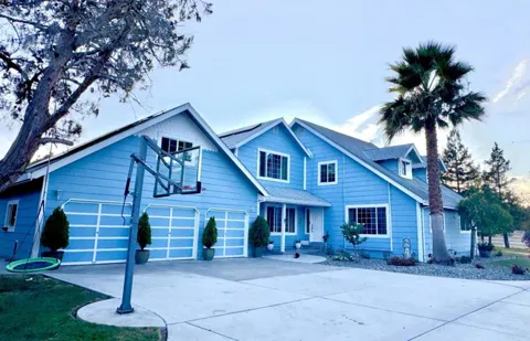 90 Adrian Dr