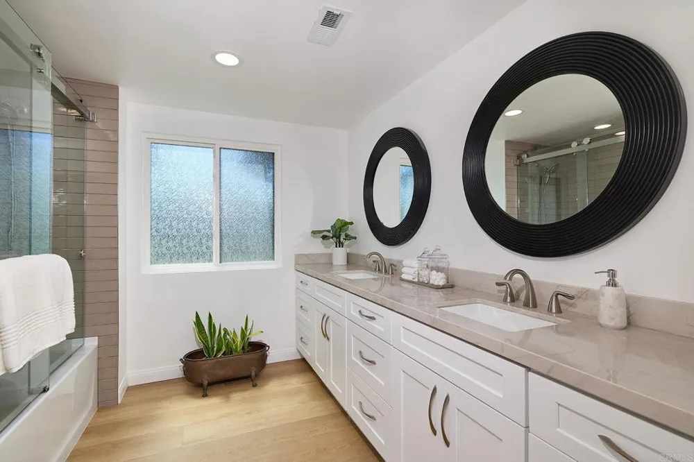 1598 Mesa Verde Drive Vista, CA 92084