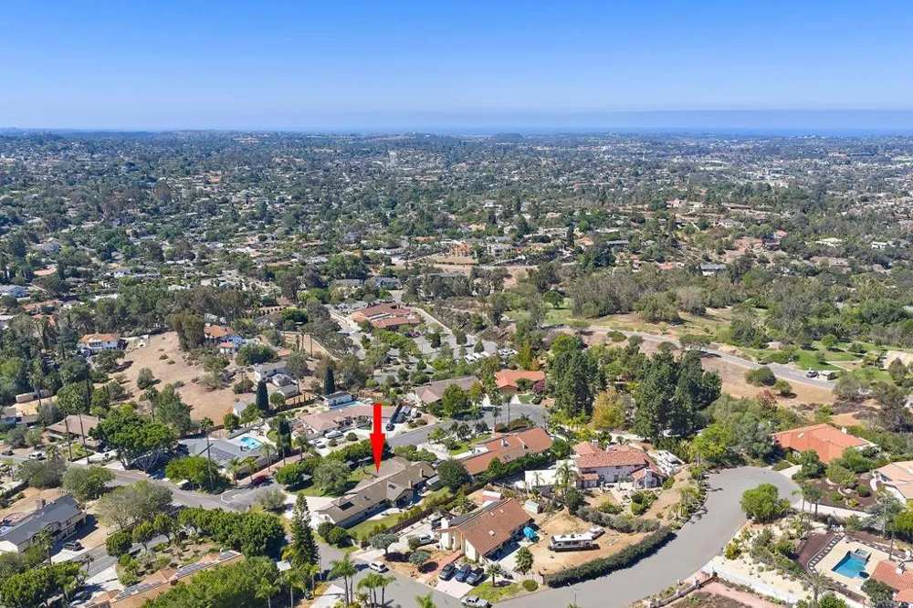 1598 Mesa Verde Drive Vista, CA 92084