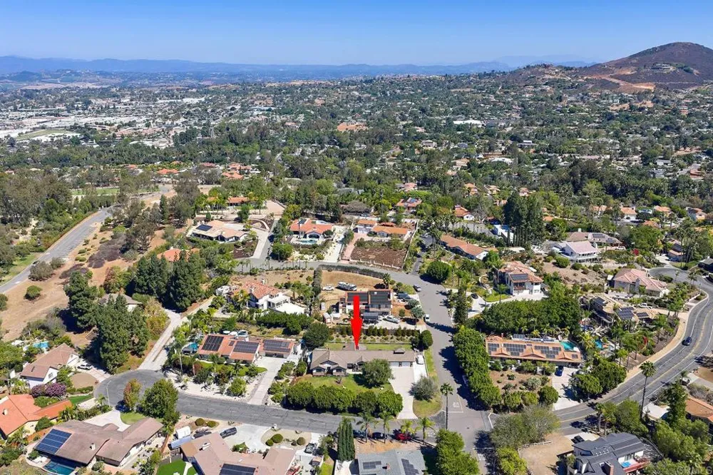 1598 Mesa Verde Drive Vista, CA 92084
