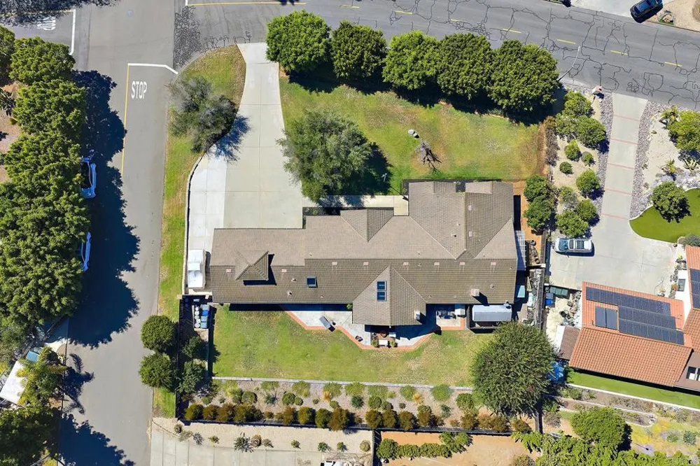 1598 Mesa Verde Drive Vista, CA 92084