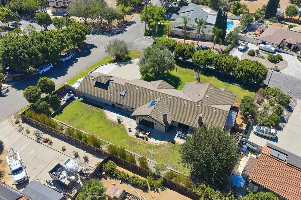 1598 Mesa Verde Drive Vista, CA 92084
