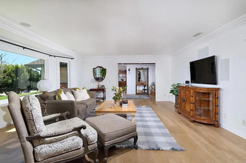 1598 Mesa Verde Drive Vista, CA 92084