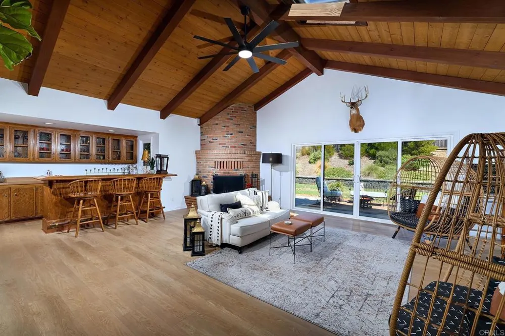 1598 Mesa Verde Drive Vista, CA 92084