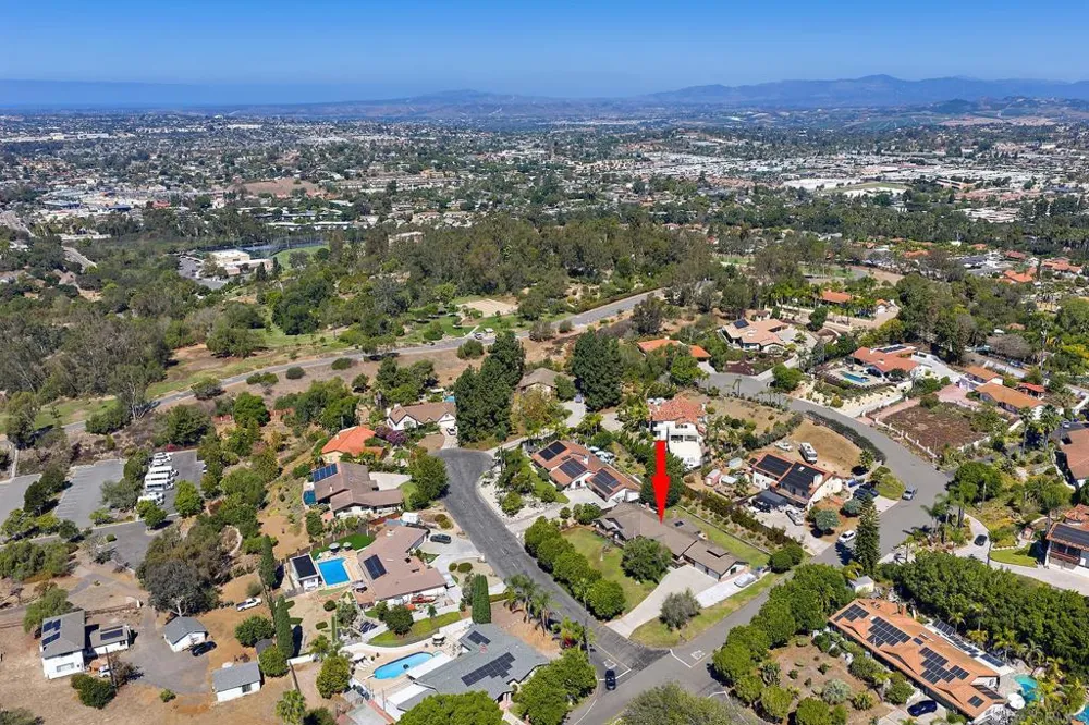 1598 Mesa Verde Drive Vista, CA 92084