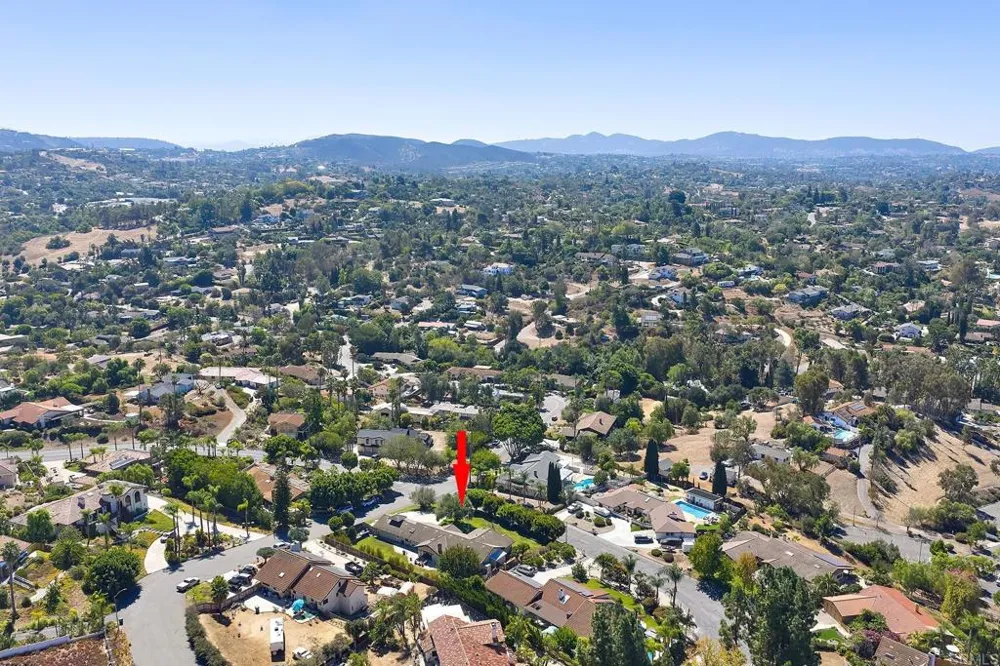 1598 Mesa Verde Drive Vista, CA 92084