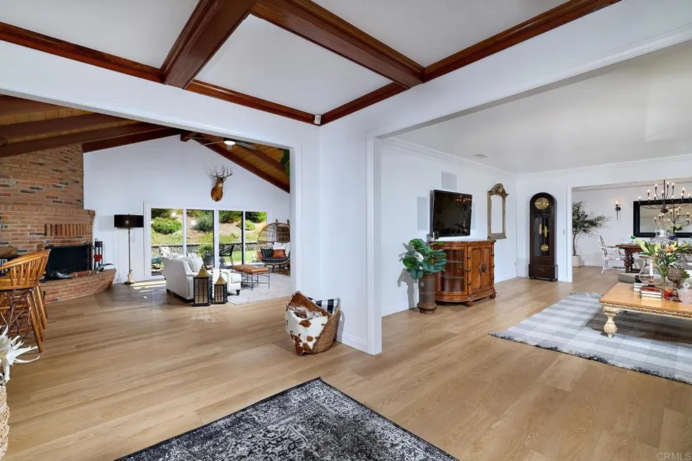 1598 Mesa Verde Drive Vista, CA 92084