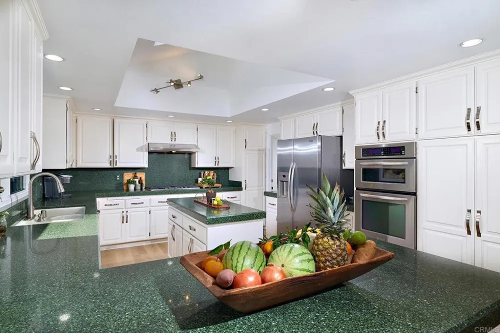 1598 Mesa Verde Drive Vista, CA 92084