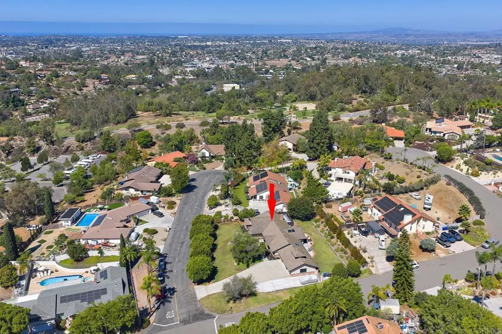 1598 Mesa Verde Drive Vista, CA 92084