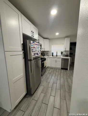 129 Halliday San Antonio, TX 78210