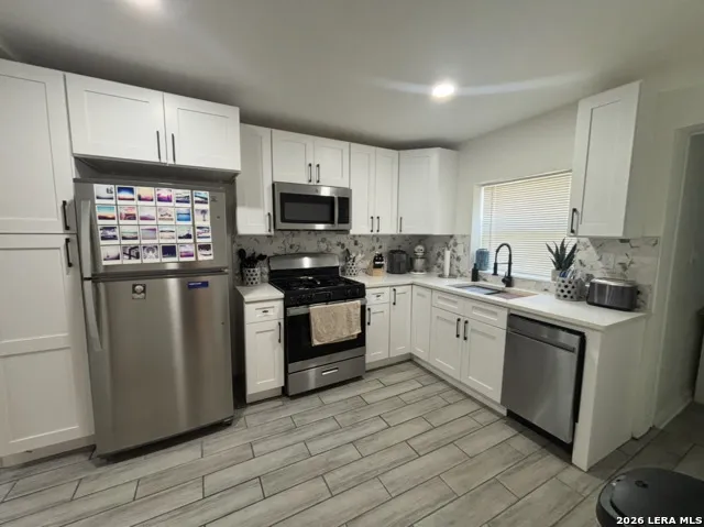 129 Halliday San Antonio, TX 78210