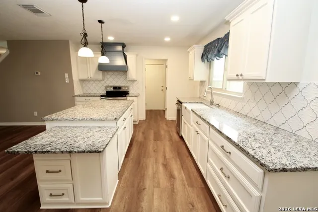 432 IRONGATE RDG San Antonio, TX 78253