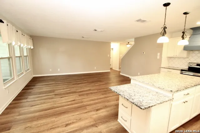 432 IRONGATE RDG San Antonio, TX 78253