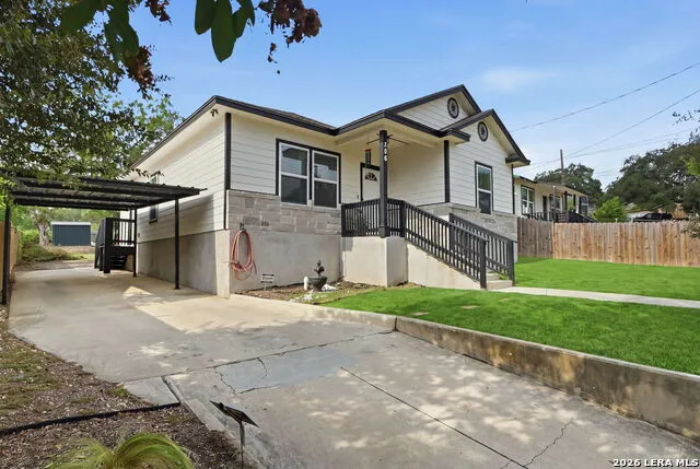 206 CHICKERING AVE San Antonio, TX 78210