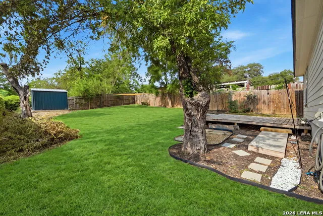 206 CHICKERING AVE San Antonio, TX 78210