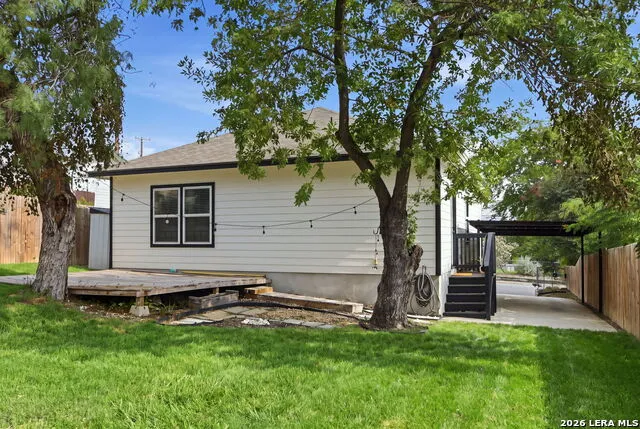 206 CHICKERING AVE San Antonio, TX 78210