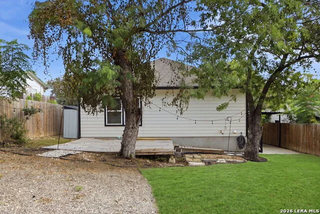 206 CHICKERING AVE San Antonio, TX 78210