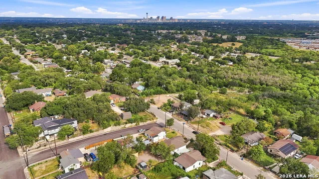 206 CHICKERING AVE San Antonio, TX 78210
