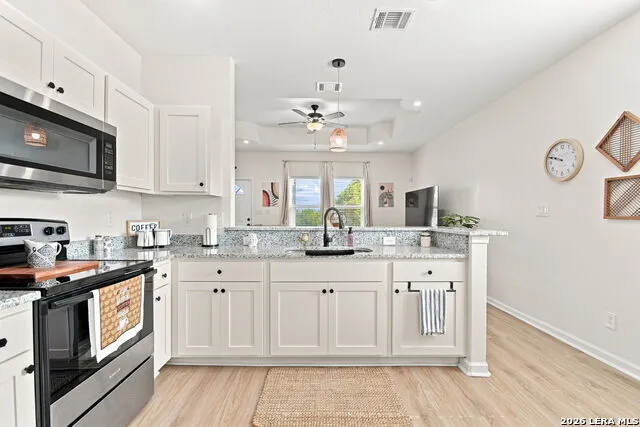 206 CHICKERING AVE San Antonio, TX 78210