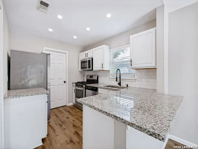 4143 BRETTON RDG San Antonio, TX 78217