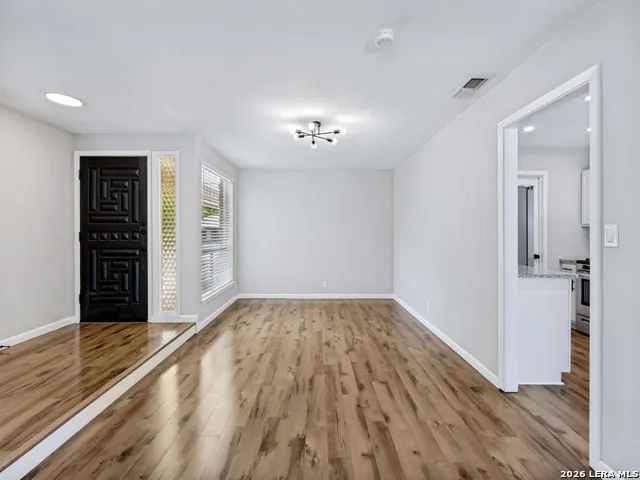 4143 BRETTON RDG San Antonio, TX 78217