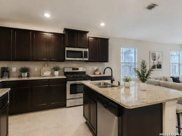 2526 LIVE OAK PASS San Antonio, TX 78244
