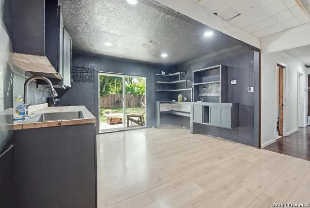 7115 CYPRESS GROVE DR San Antonio, TX 78227