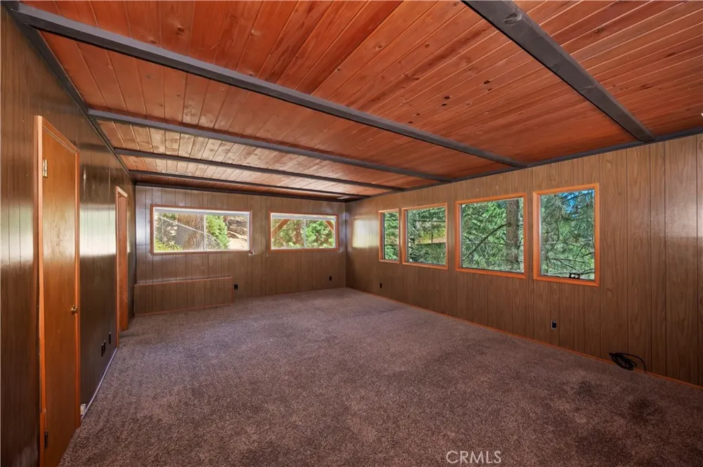 1753 Nob Hill Drive Running Springs, CA 92382