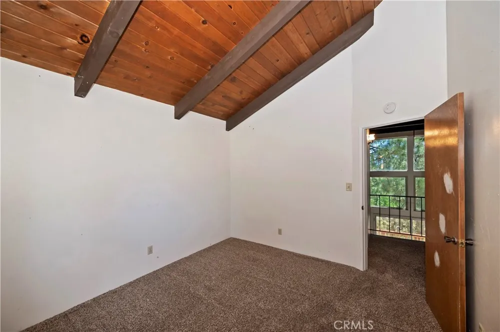 1753 Nob Hill Drive Running Springs, CA 92382
