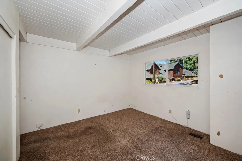 1753 Nob Hill Drive Running Springs, CA 92382
