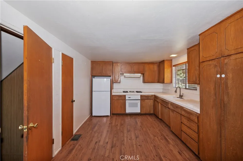 1753 Nob Hill Drive Running Springs, CA 92382