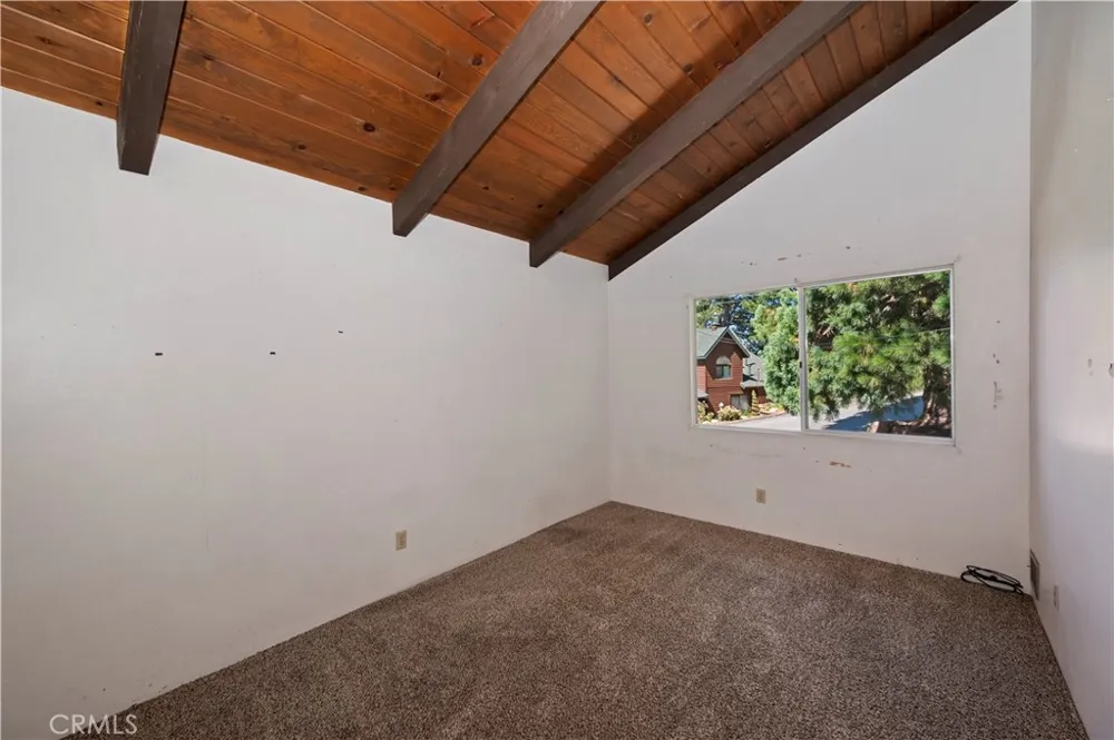 1753 Nob Hill Drive Running Springs, CA 92382