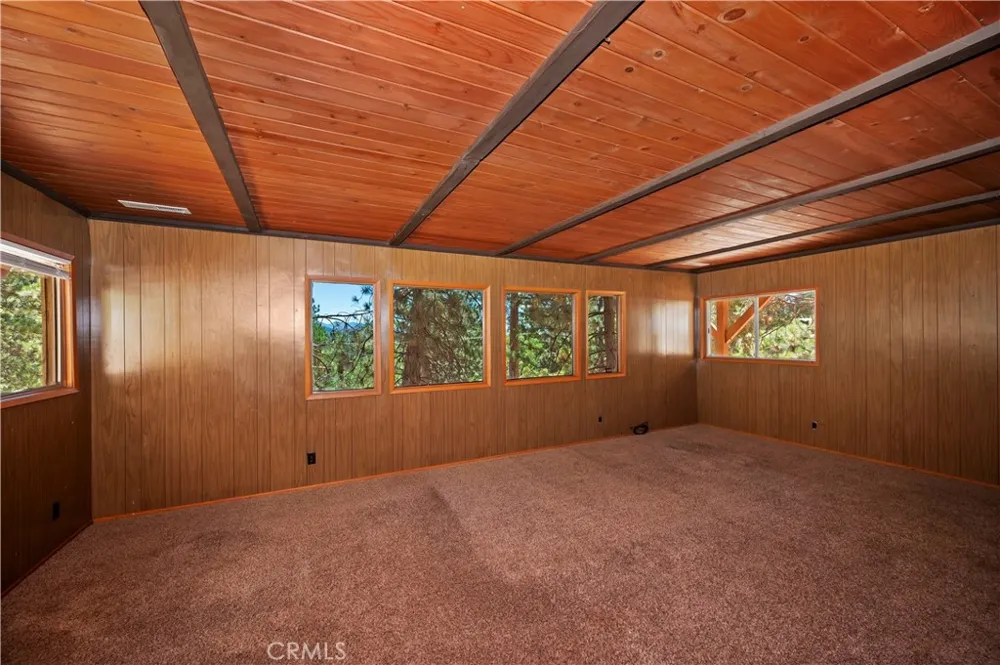 1753 Nob Hill Drive Running Springs, CA 92382
