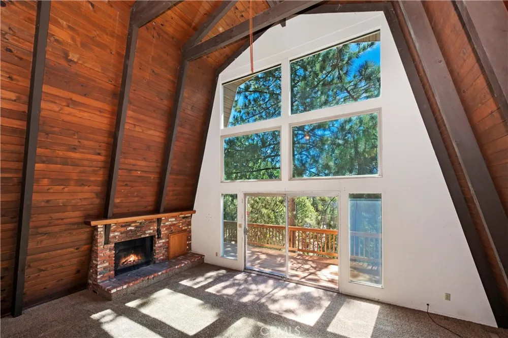 1753 Nob Hill Drive Running Springs, CA 92382