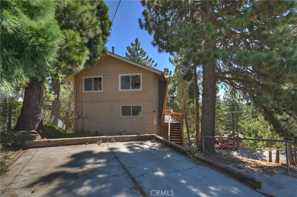 1753 Nob Hill Drive Running Springs, CA 92382