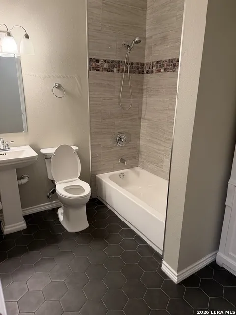 307 HELENA ST San Antonio, TX 78204