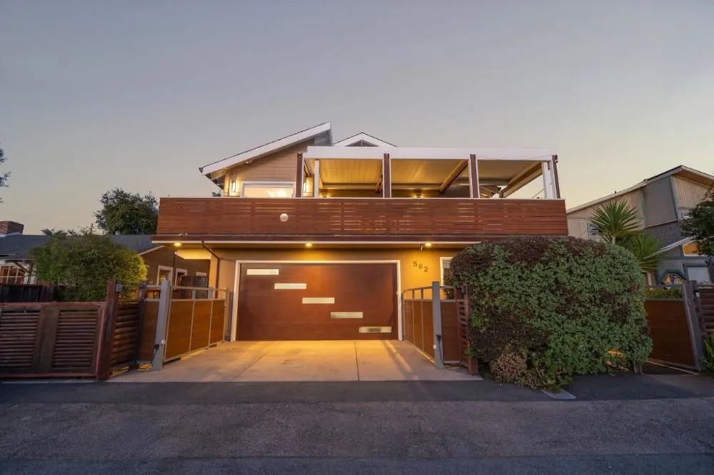562 36th Avenue Santa Cruz, CA 95062